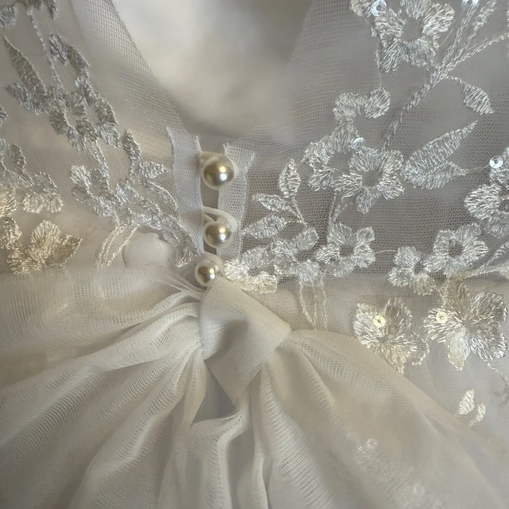 Ellie Gowns Size 4 White Floral Embroidered Bridesmaid Dress - Picture 3 of 6